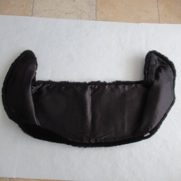 Faux Fur Shawl Wrap One Size 50" L x 12" H Black, Fully Lined - Picture 5 of 8